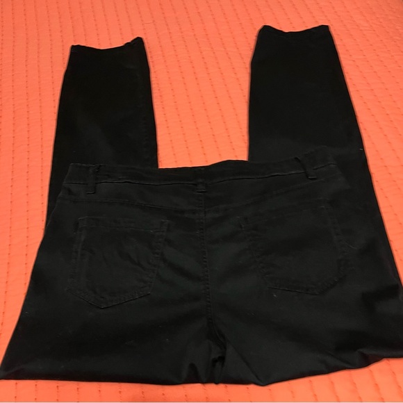 Buffalo David Bitton Ladies Size 12/32 Black Slim Leg Jeans Like New - Picture 3 of 10